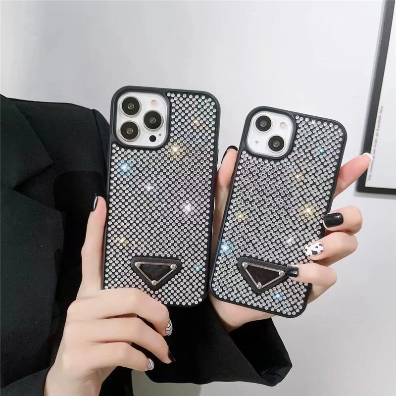 

Luxury Triangle P Cell Phone Cases for iPhone 14plus 14pro 13 13pro 12 Pro Max 11 Clear Glitter Rhine Stone Case Bling Shiney Cover iPhone 13promax 12pro 11promax, Style 1