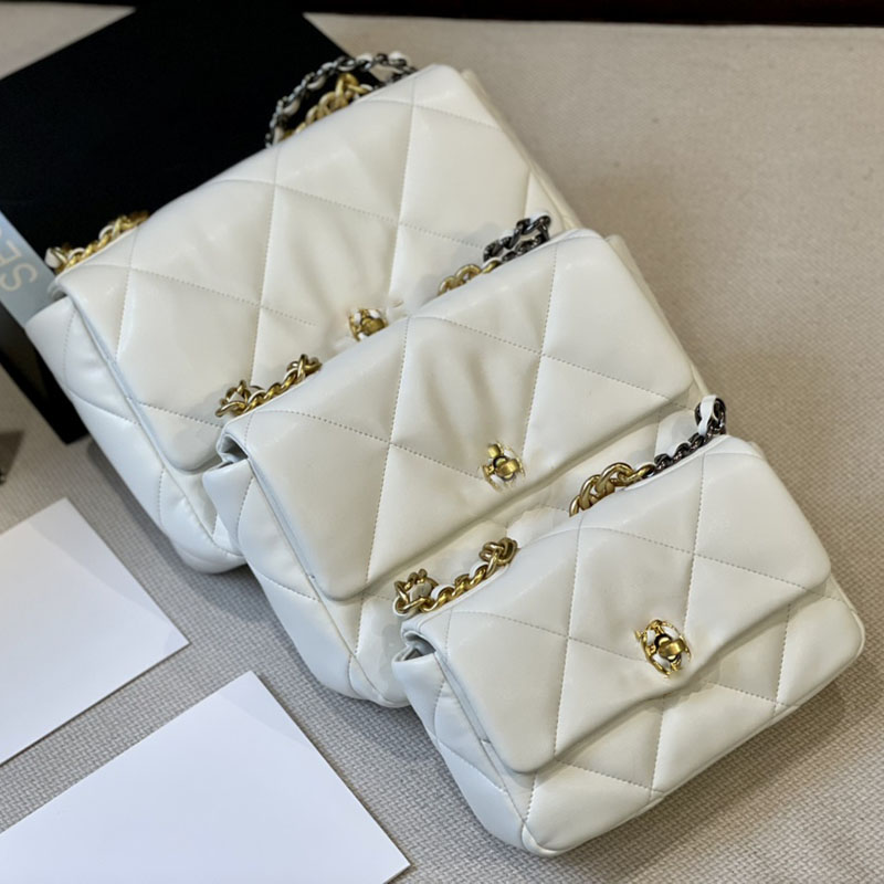 

Channel 19 Leather Flap Handbag Shoulder Crossbody Hobo Bag Classic Quilted Purse Gold & Silver Metal Chain Ladies Fashion Bags, White