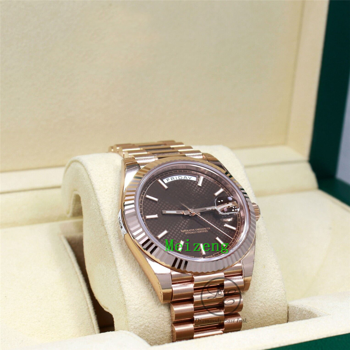 

Luxury Wristwatch BRAND New President 40mm Day-Date 228235 18K Rose Gold Chocolate Motif Dial NEW, Watch