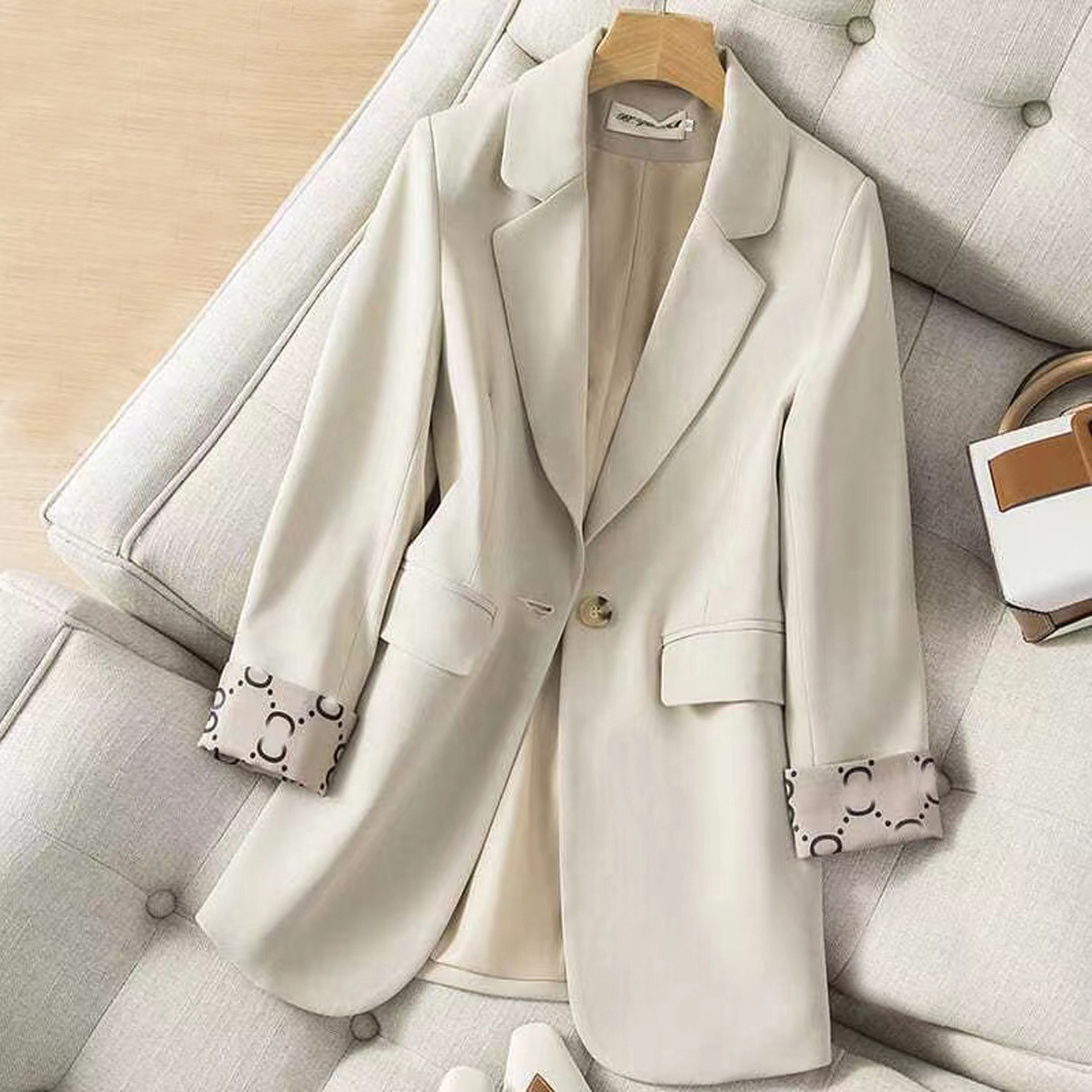 

BGG689 Womens Suits & Blazers Tide Brand High-Quality Retro Fashion designer Pure color Series Suit Jacket A grain of buckle Slim Plus Size Women's Clothing, Ivory