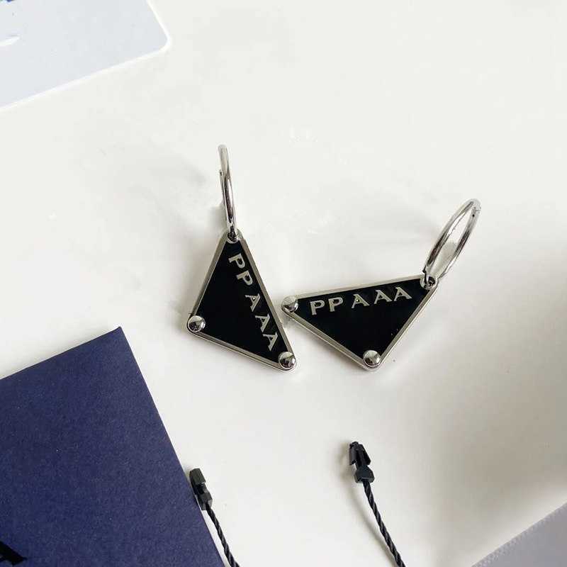 

Fashion Earrings Triangle Earing Enamel Eardrop for Man Womens Classic 4 Color Good Qualityfor man woman