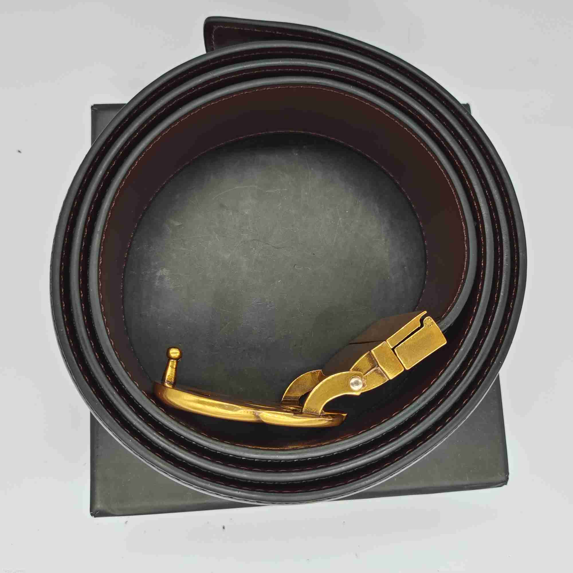 

Fashion Designer belts for men luxury design evening dresses belt Mens And Women Swivel head Big Buckle Top High Quality Classic with Boxfor man woman, White