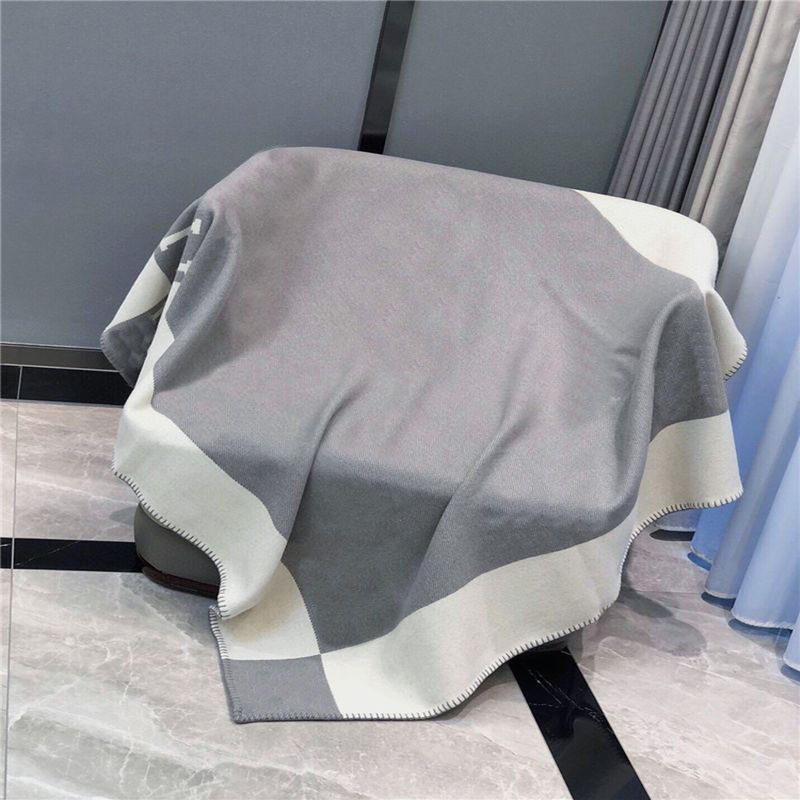 

Orange fleece designer blanket women luxury throw blankets thick wearable chunky fashion baby boy couch elastic home decor bedding plaid designer rug
