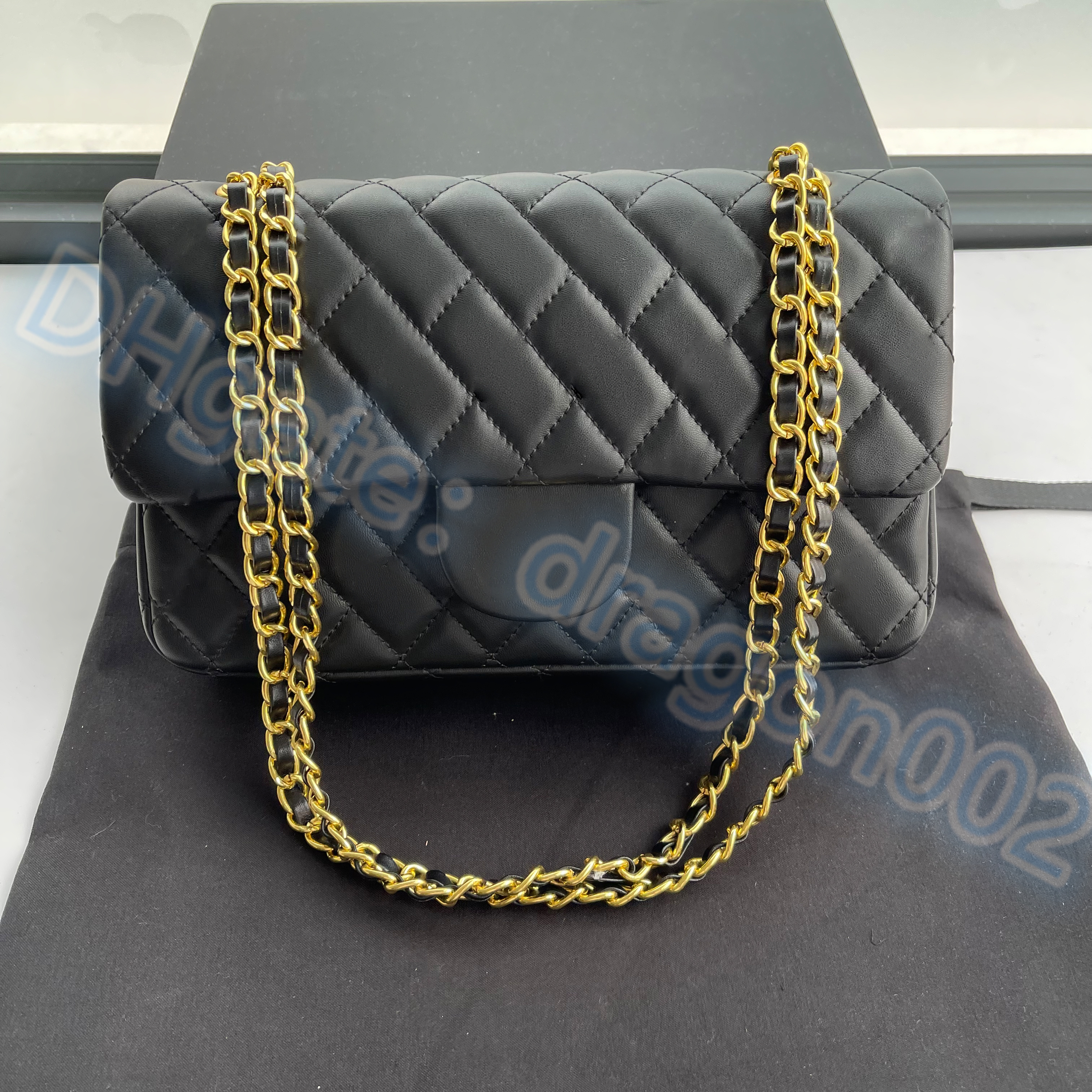 

luxury designer classic 19 Clutch Flap Shoulder Bag totes makeup caviar Fashion Handbag WOC cosmetic crossbody wholesale Bags Leather handbags super bags vintage, 19-26 cm-pearlescent white