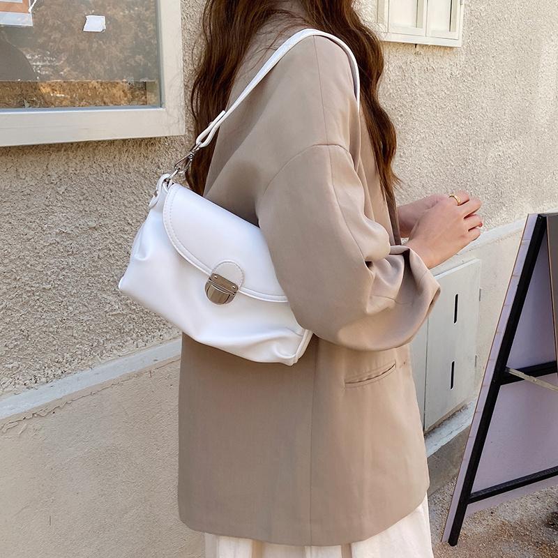 

Evening Bags One Shoulder Armpit Bag For Women 2022 Cross Body Ins Small Crowd French Soft Leather Handbag Stick Trend, Black