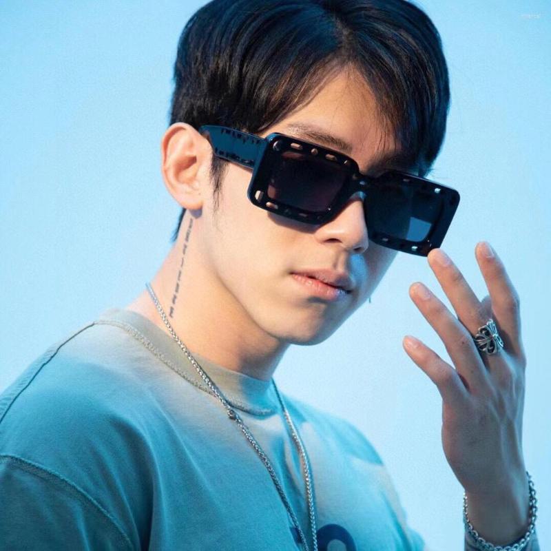 

Sunglasses Brand Designer High-Quality Men Hip Hop Style Rectangular Sun Glasses Women UV Protection Outdoor Shades Eyewe