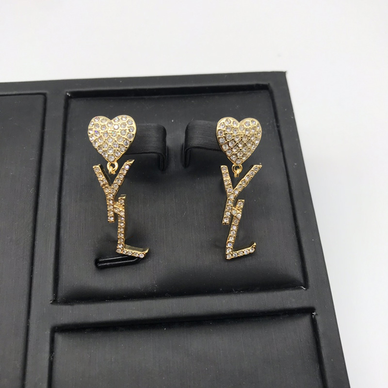

Luxury Jewelry Earring Fashion Studs Charm Designer Crystal Heart Stud Earrings Womens Gold Letters Plated Y Brand Pendant Gifts Couples Top