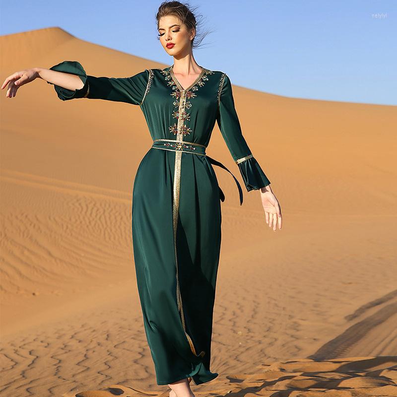 

Ethnic Clothing Eid Al-Fitr Dubai Nepalese Women's Fashion Dress Hand Stitched Diamond Abaya Oman Kadar Dark Green Noble Kaftan Robe