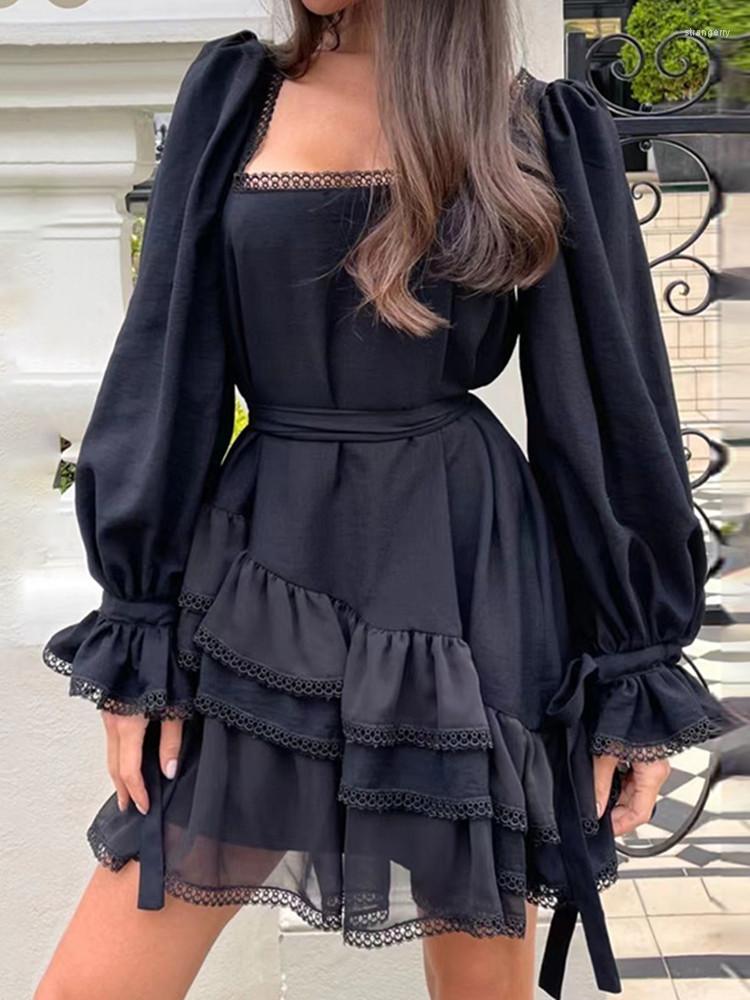 

Casual Dresses Women Lace Stitching Mini Dress Layered Ruffles White Or Black Long Lantern Sleeve Square Collar Lace-up Robes