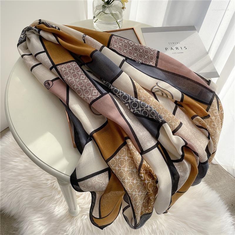 

Scarves 1 Women Scarf Fashion Print Cotton Warm Hijabs Lady Pashmina Foulard Bandana Plaid
