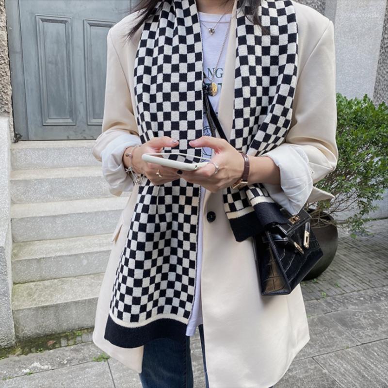 

Scarves Checkerboard Scarf Winter Warm Soft Black White Plaid For Women Japanese Casual All-match Cashmere Knitting
