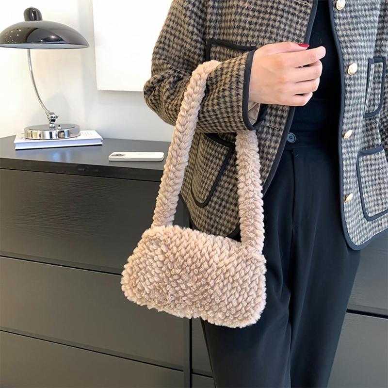

Evening Bags Fashion Women Top-handle Handbags Solid Color Heart Plush Underarm Totes Casual Zipper Shoulder Simple For Female, Green