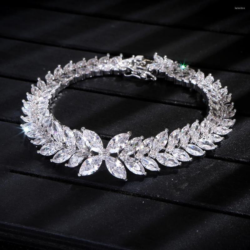 

Charm Bracelets Luxury Geometric Leaf Bracelet Fashion Dubai Bridal Jewelry For Women Wedding Brincos Para As Mulheres S045