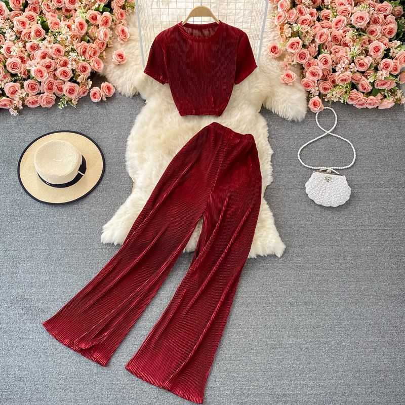 

Pleated Wide Leg Pants Women's High Waist Hanging Straight Loose Casual Two-piece Suit Closing Thin Round Neck T-shirt, Red