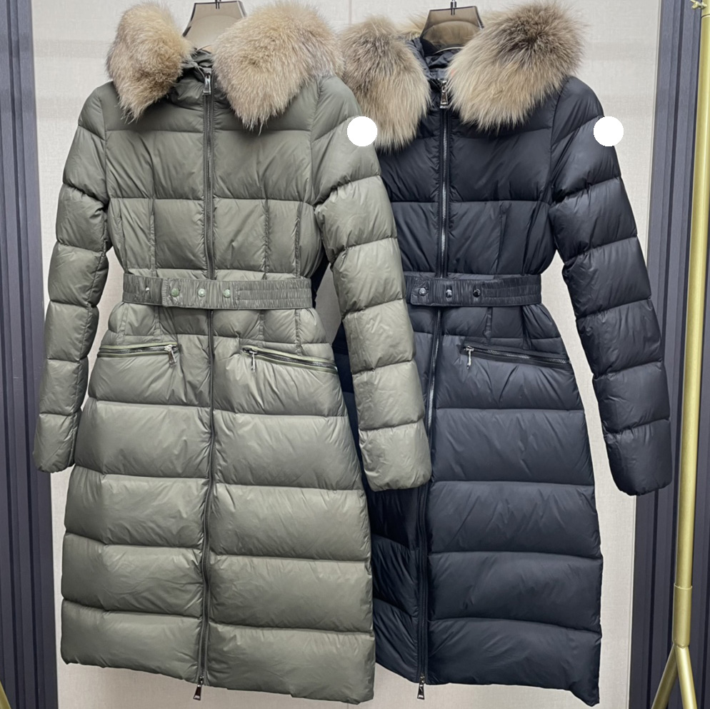 

maya designer women Long style down jacket embroidered badge women winter Hairball puffer coat jackets woman size /2/3/4, Army green