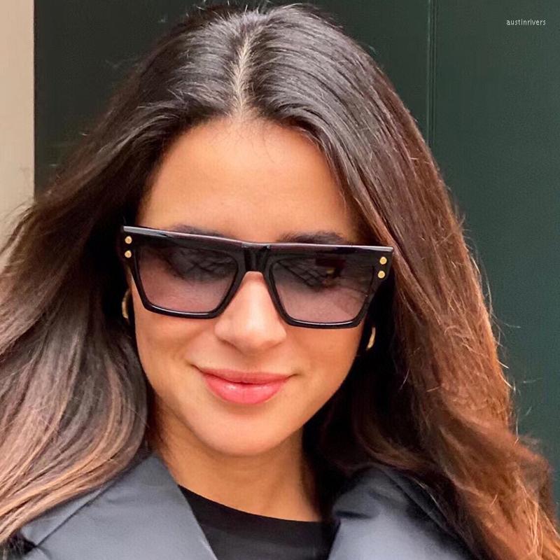 

Sunglasses Acetate Black Frame Square Men And Women Fashion Gradient Lens With Metal Decoration Unisex