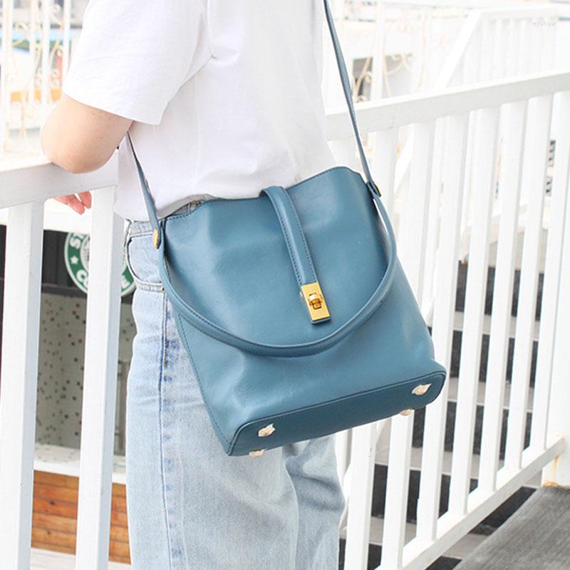 

Evening Bags EUMOAN 2022 Bucket Bag One Shoulder Portable Messenger Large Capacity Light Luxury Ladies