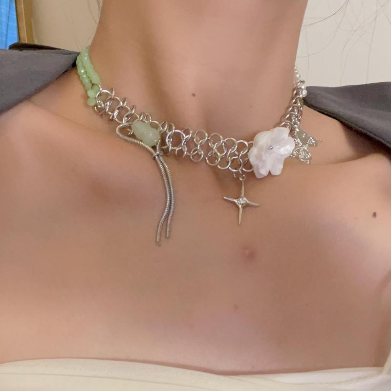 

Choker Harajuku Sweet Camellia Flower Butterfly Cross Tassel Necklace Retro Delicate Beads Chains For Women Anniversary Jewelry