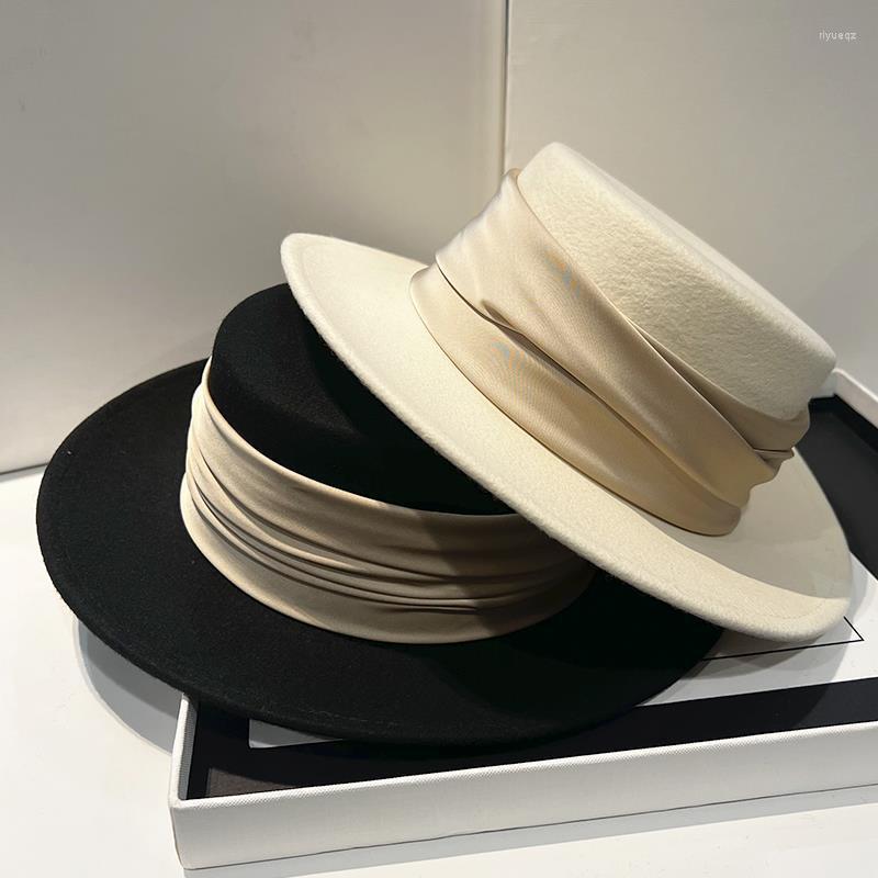

Berets Women's Cap Hats Felt Bowler Hat Fashion Wool 2022 Fedoras Designer Autumn Winter Chapel Beach Fascinators For Women Elegant