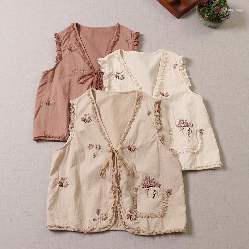 

Women's Vests Sweet Japanese Embroidery Lace Sleeveless Vest V-neck Shirt Autumn, Beige