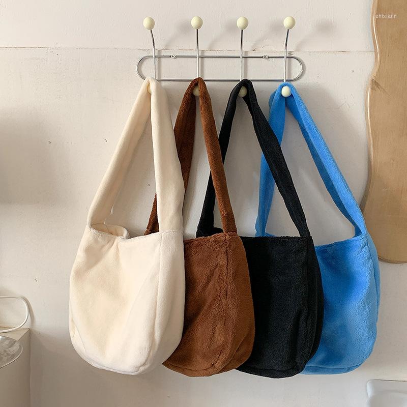 

Evening Bags Casual Plush Large Tote Bag Wide Strap Women Shoulder Simple Faux Fur Crossbody Big Shopper Purses 2022 Winter Sac, White