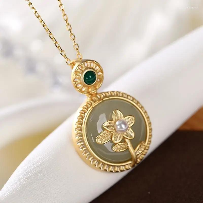 

Chains Ancient Method Gold Craft Natural Chalcedony Plum Blossom Pearl Pendant Necklace Fashion Charm Ladies Jewelry