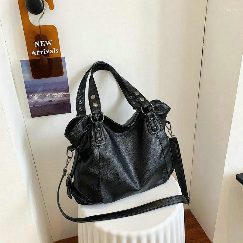 

Duffel Bags Luxury Designer Handbags Women Brand Soft Tassel Motorcycle Bag Chic PU Leather Stylish Crossbody Shoulder, Black