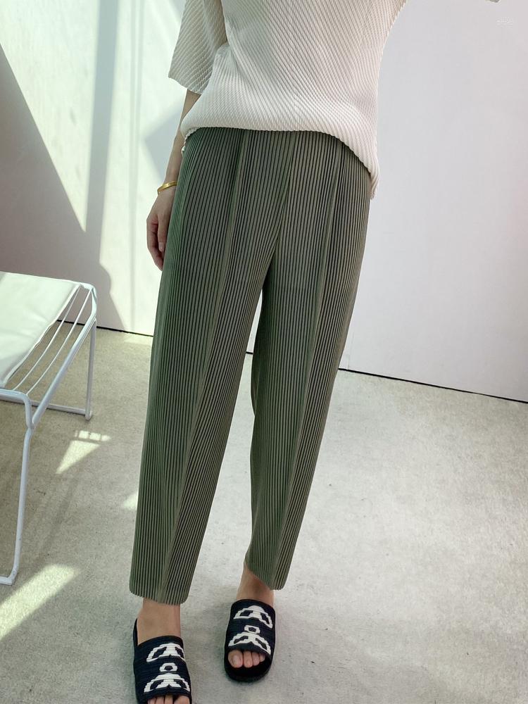 

Women's Pants 2022 Fall Women's Solid Color Thickened Miyak Folds Fashion Loose Large Size Slim Pleated Ninth Pencil, Black