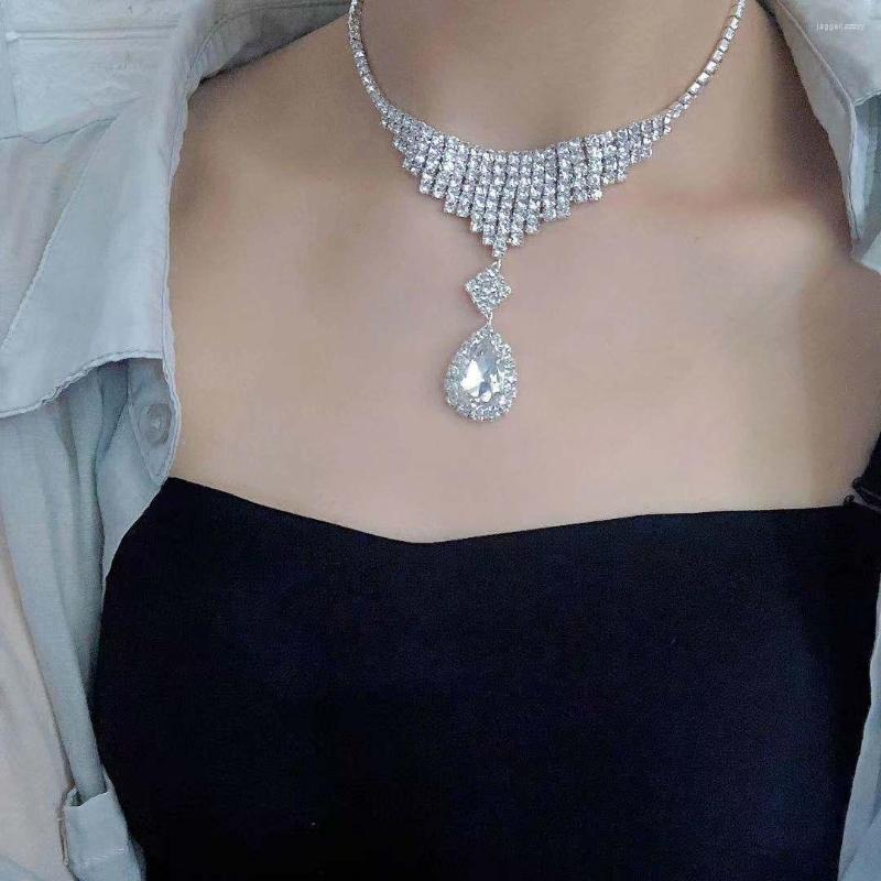 

Choker Si Dong Fashion Luxury Shiny Rhinestone Drop Pendant Necklace Collarbone Chain Women's Jewelry Crystal