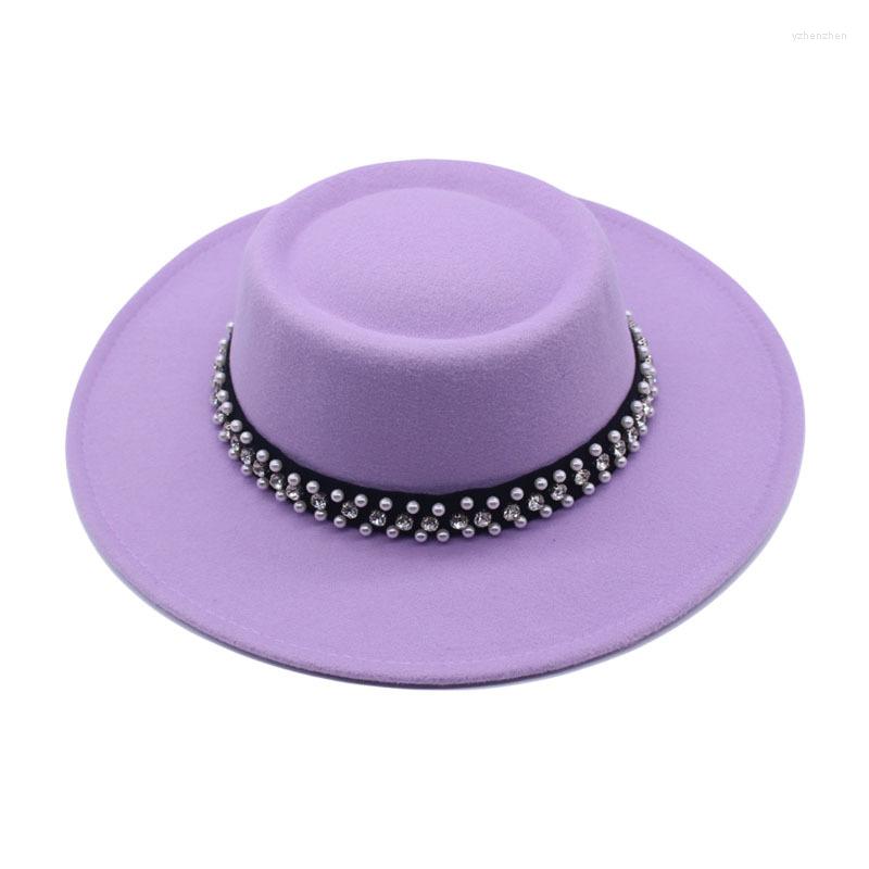 

Berets Pearl Ribbon Vintage Wide Brim Felt Wool Fedora Hat Women Flat Top Jazz Round Caps Bowler Elegant Lady Hats Black Red