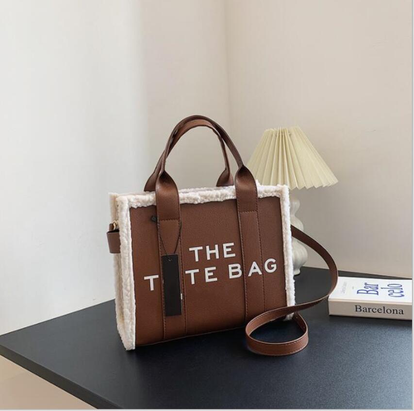 

Designer Bags The Tote Bag Fashion Luxury Women Crossbody Purse Handbags PU Leather Purses Shoulder Casual Square Handbag Totes Bags