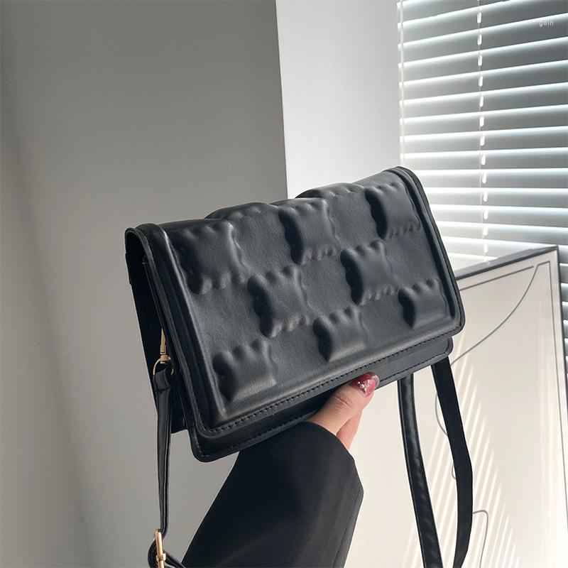 

Evening Bags Retro Spring Women's Bag Fashion Soft Surface Indentation Plaid Solid Color Shoulder Messenger, Black