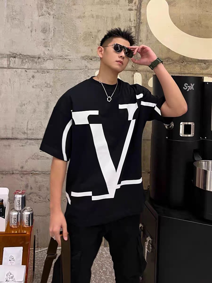 

men T shirt Designer Valentino short sleeve high quality T-shirt vltn printing fast drying anti wrinkle men's and women's classic
