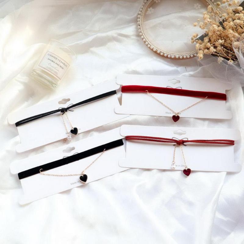 

Choker Korean Fashion Velvet Rope Chain Necklaces For Women Cute Heart And Pearl Pendant Short Clavicle Neck Jewelry Gifts FS36