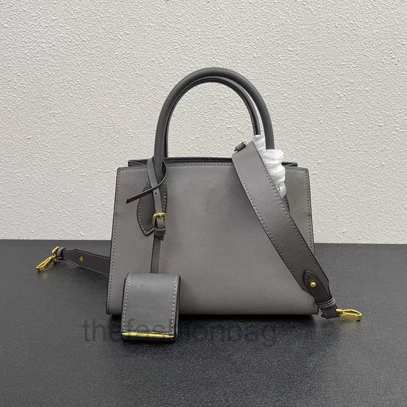 

LuxuryBrand women leather bags fashion designer top qualityhandbags wide shoulder straps for business, White