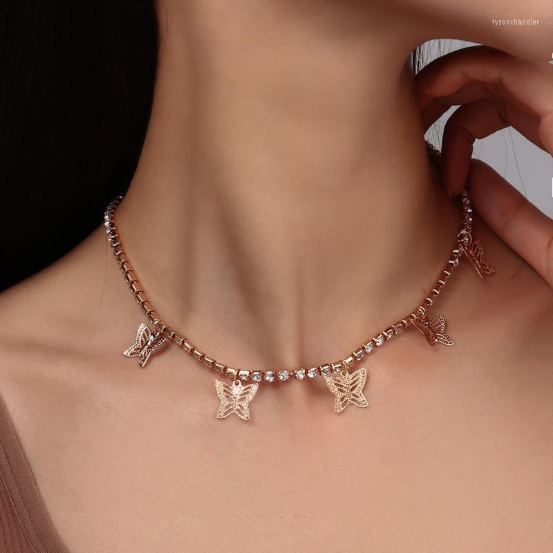 

Choker 2022 Gold Color Luxury Crystal Hollow Butterfly Pendant Necklace Trendy Simple Jewelry Accessary