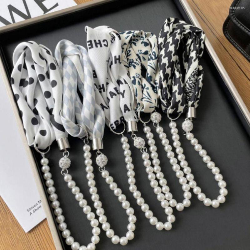 

Choker Summer Pearls Scarf Necklace Magnetic Buckle Convenient Clavicle Chain All-Match Women Appeal Accessories