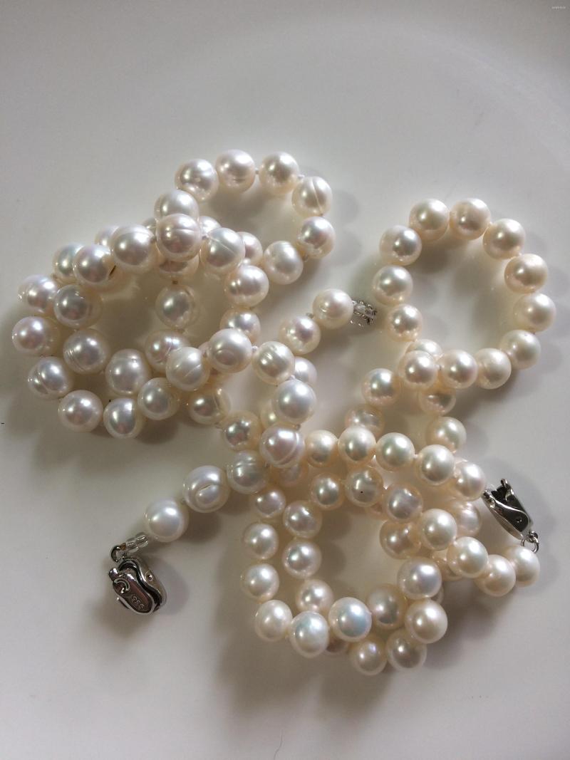 

Chains Fine Jewelry Classic 8-9mm Super Luster Round White Pearl Necklace 18"SILVER