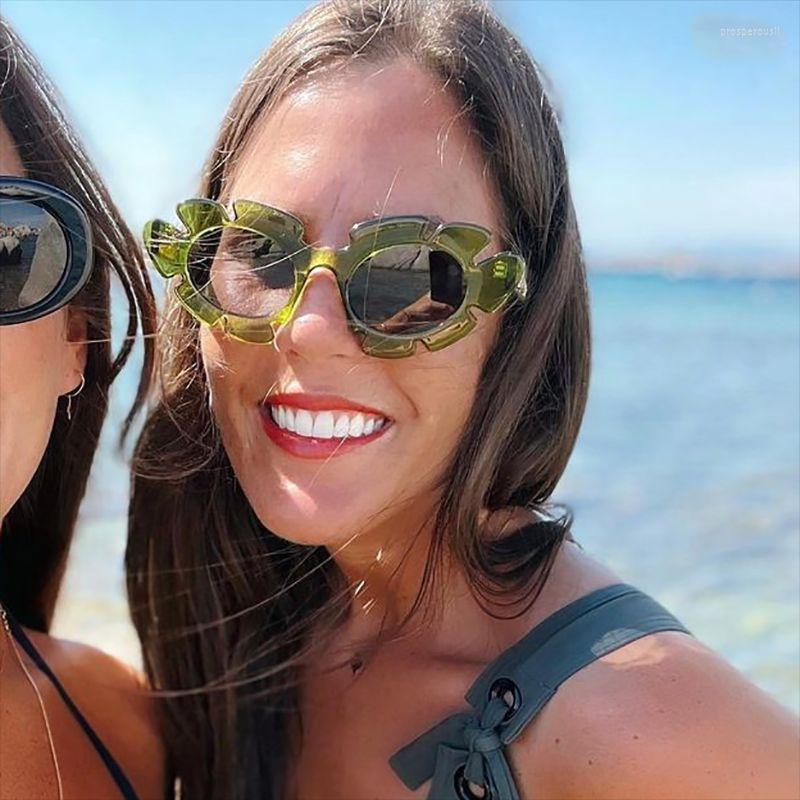 

Sunglasses Flower Shape Updated Version Luxury Bling Matte Party Sun Glasses Shades Designer