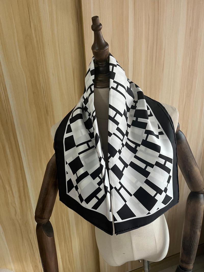 

Scarves 2022 Arrival Fashion Elegant Brand Black And White Silk Scarf 90 Cm Square Shawl Twill Wrap For Women Lady Girl
