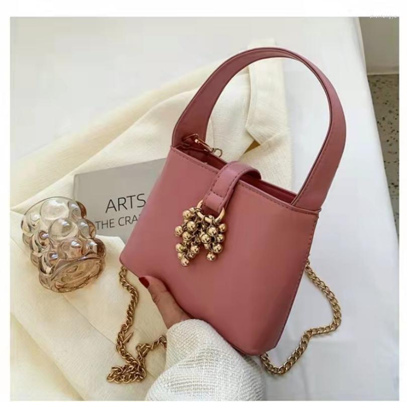 

Evening Bags Summer Candy Color Fashion Women Hand Carry Bag 2022 Designer High-End Luxury Multi-Function Shoulder Quality Grapes Beads C, Black