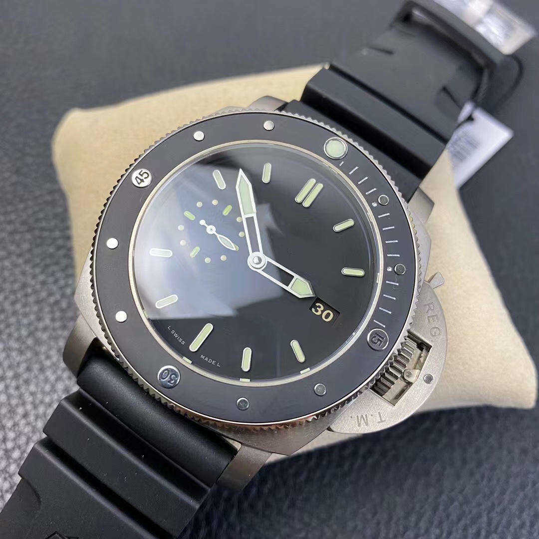 

Vs Pam 13 Style Diving Watches Mechanical Movement 47mm Carbon Fiber Casing Leather Strap Watchband Sapphire Crystal Glass Super Luminous, As shown