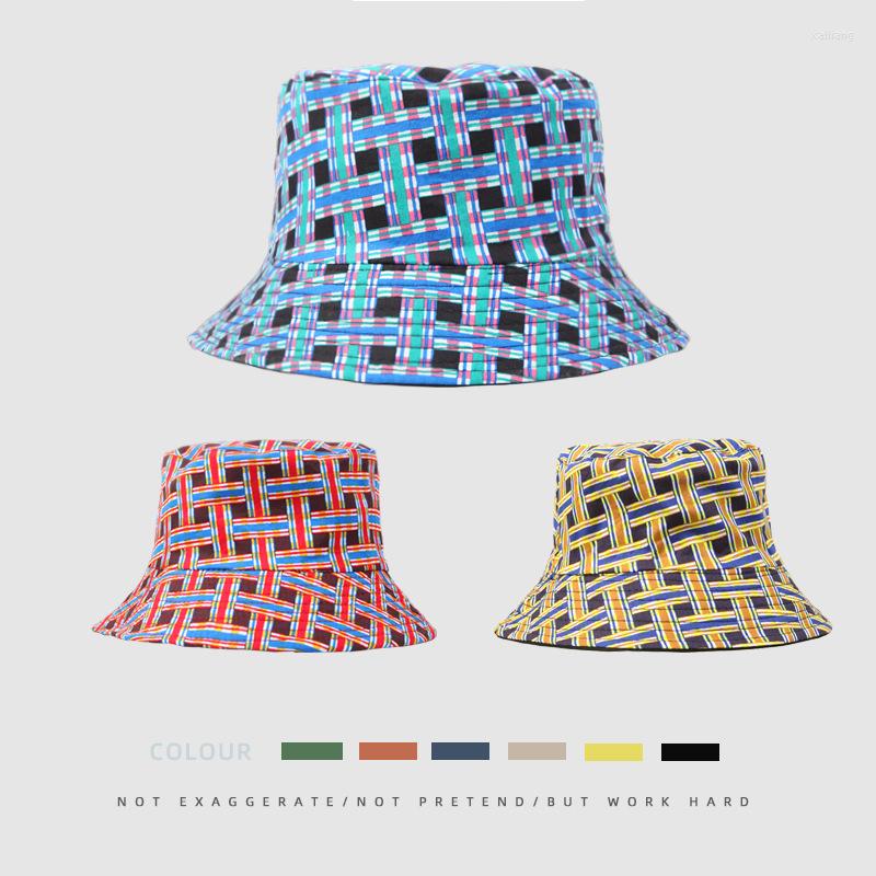 

Berets Plaid Double-sided Wearing Flat-top Bucket Hat Japanese Literature And Art Outdoor Foldable Shopping Shade Men's Hats, Red