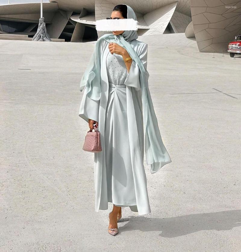 

Ethnic Clothing 2022 Abaya Eid Muslim Ramadan Robe For Women Turkey Arab Oman Islam Kaftans Fashion Beading Three-Piece Sets Femme Musulman