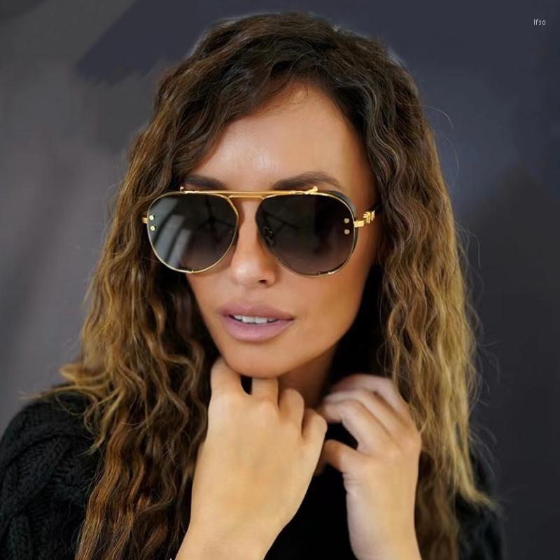 

Sunglasses Gold Metal Frame Oval Men And Women Fashion Gradient Lens With Stud Detail Unisex