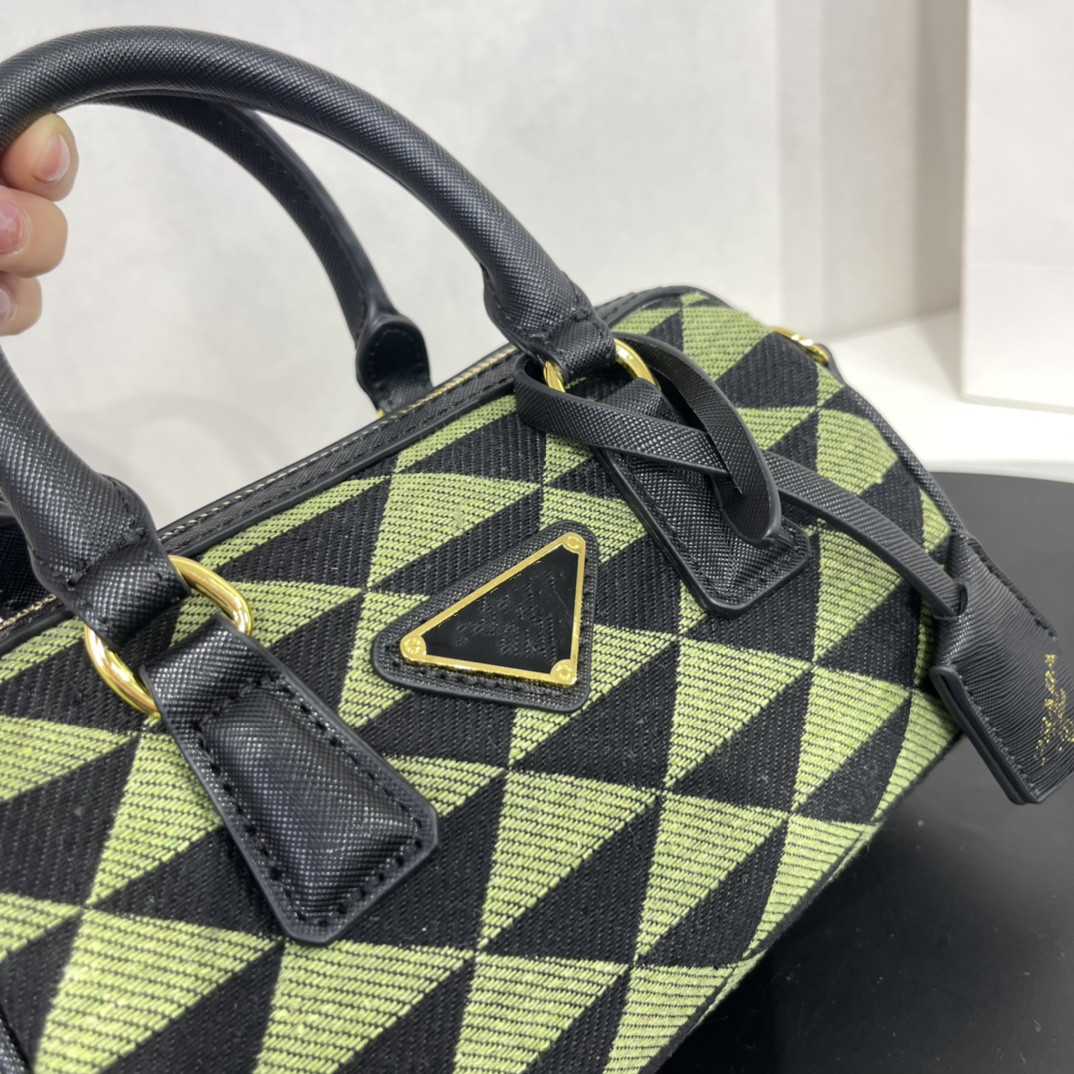 

Pranda tote handbags 2023 High qualityy Luxurys Designers womens hobo purses lady handbag crossbody shoulder channel totes fashion Wallet bag Symbole Galleria, Brown