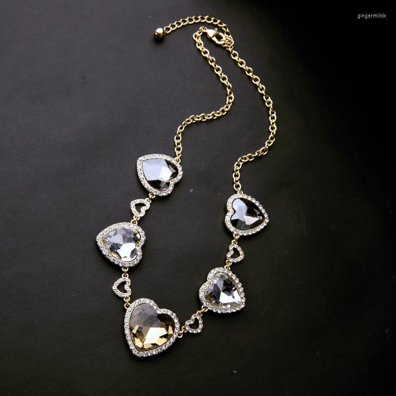 

Choker Amazing Gorgeous Heart Crystal Necklace Ladies Dress Match Party Jewelry 2022 Top Fashion Chokers Accessories