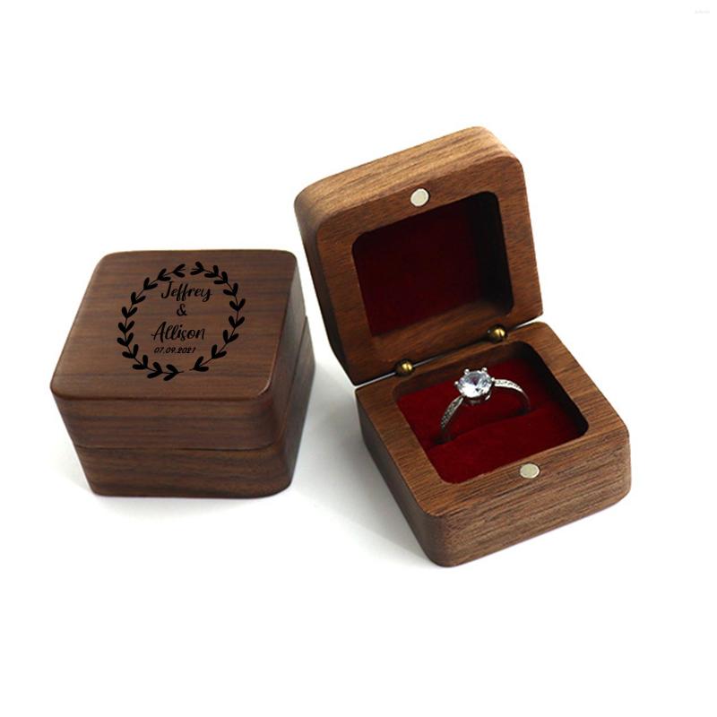 

Jewelry Pouches Wedding Ring Box Custom Name Wooden Boxes For Proposal Rustic Mr & Mrs Engraved Engagement Rings Holder Ceremony Gifts