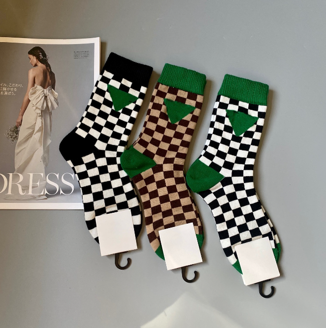 

Autumn and Winter New Cotton Sock Inverted Triangle Chessboard Plaid Mid-Calf Three Colors Trendy Socks Sports Leisure Green Plaid, Black