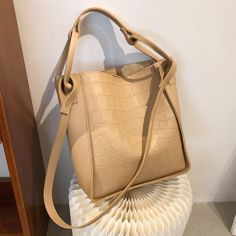 

Evening Bags Stone Grain Bucket Shoulder Bag For Women 2022 Designer Brand Crossbody High Capacity Female Handbags And Purses Scarves, Brown